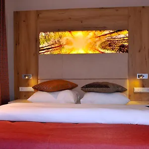 4* Отель Und Restaurant